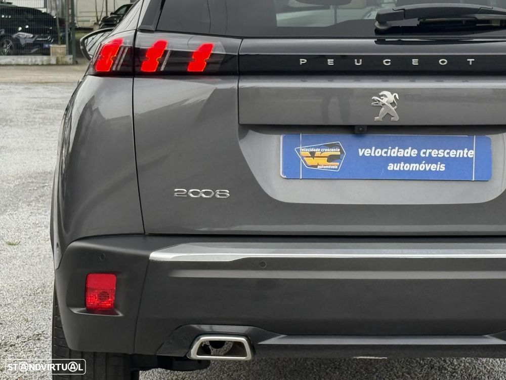 Peugeot 2008 1.2 PureTech GT - 11