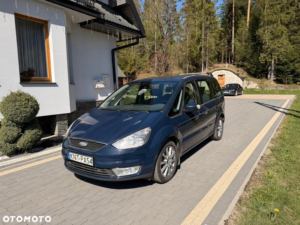 Ford Galaxy 2.0 Ghia - 1