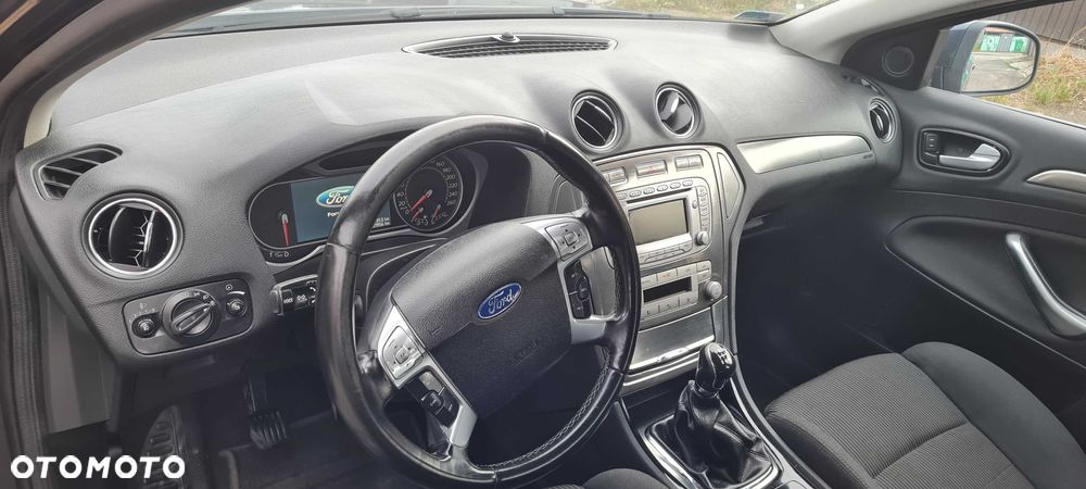 Ford Mondeo - 4