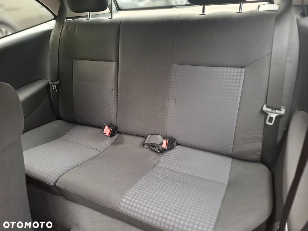 Opel Corsa 1.2 16V - 8