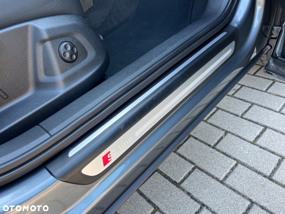 Audi Q3 2.0 TFSI Quattro Sport S tronic - 31