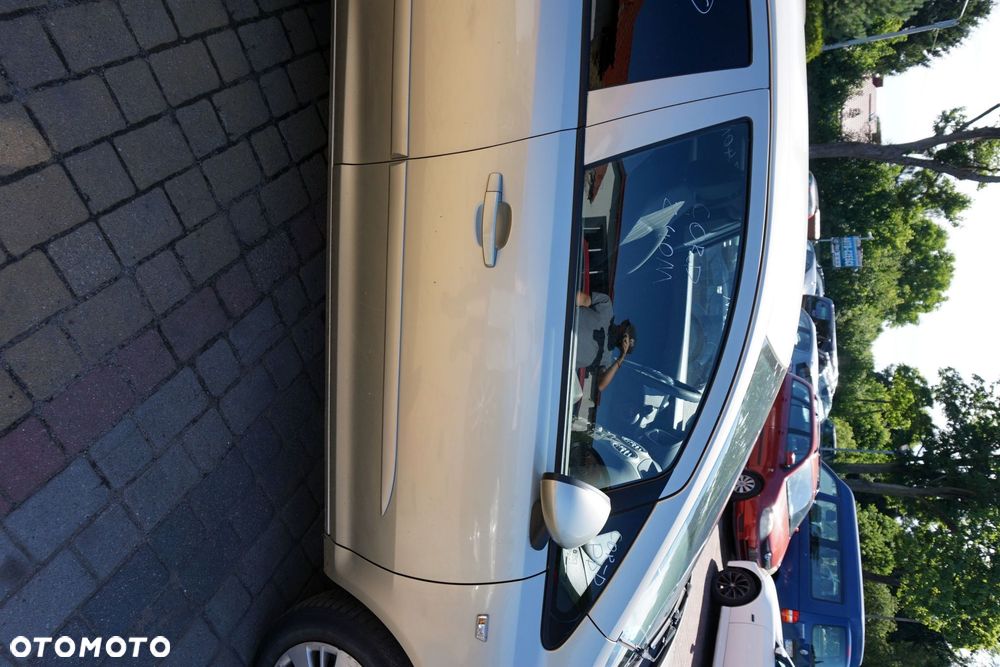 DRZWI PRZEDNIE PRAWE CORSA D IV 5D HB Z40M  ZŁOTY OPEL 2006-2011 - 1