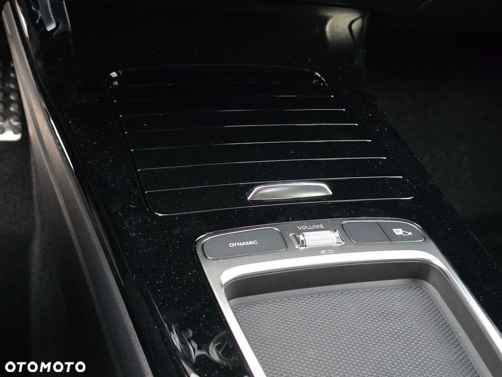 Mercedes-Benz Klasa A 200 7G-DCT AMG Line - 18