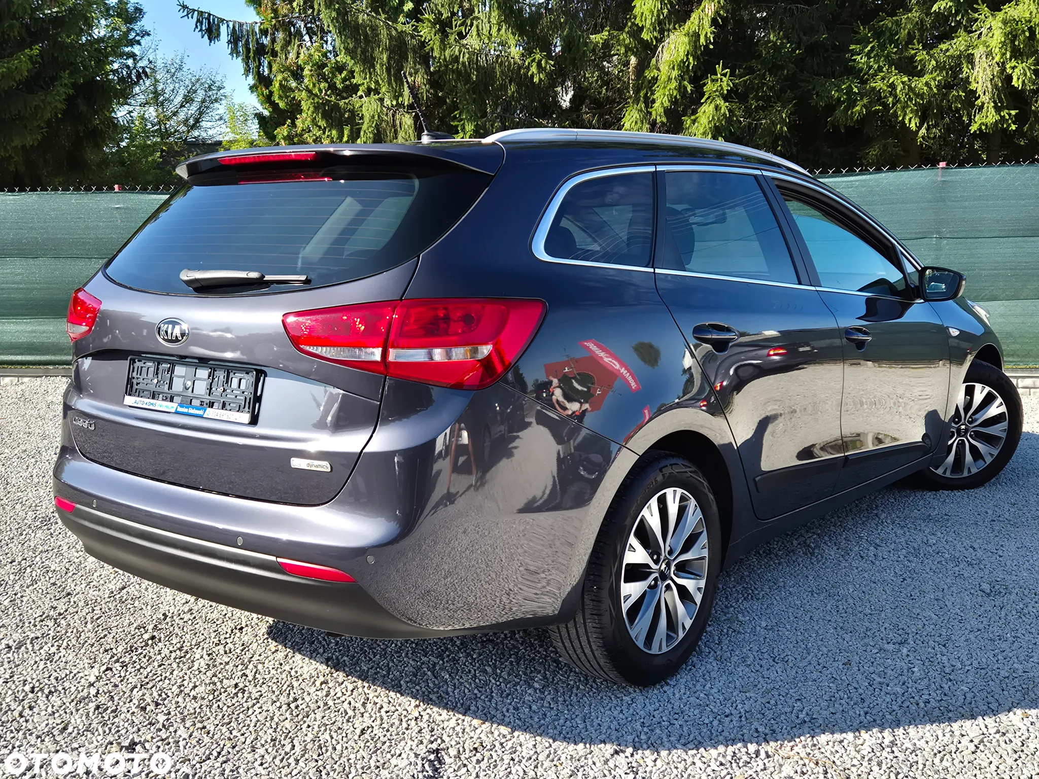 Kia Ceed 1.6 CRDi 136 ISG Platinum Edition - 25