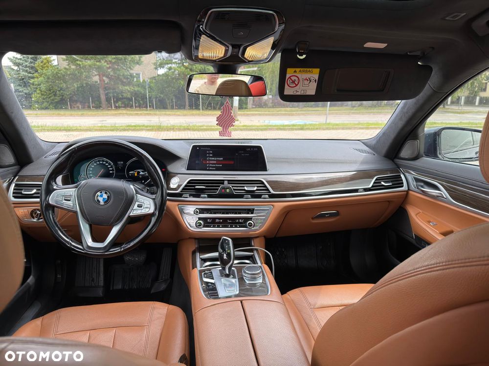 BMW Seria 7 730d - 17