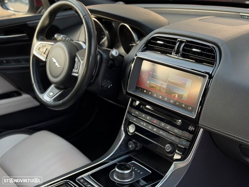Jaguar XE 20d Aut. R-Sport - 8