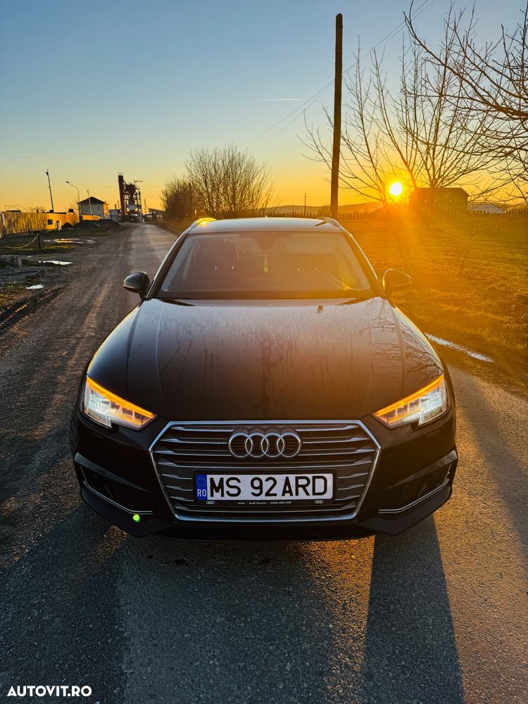 Audi A4 2.0 TDI S tronic - 1