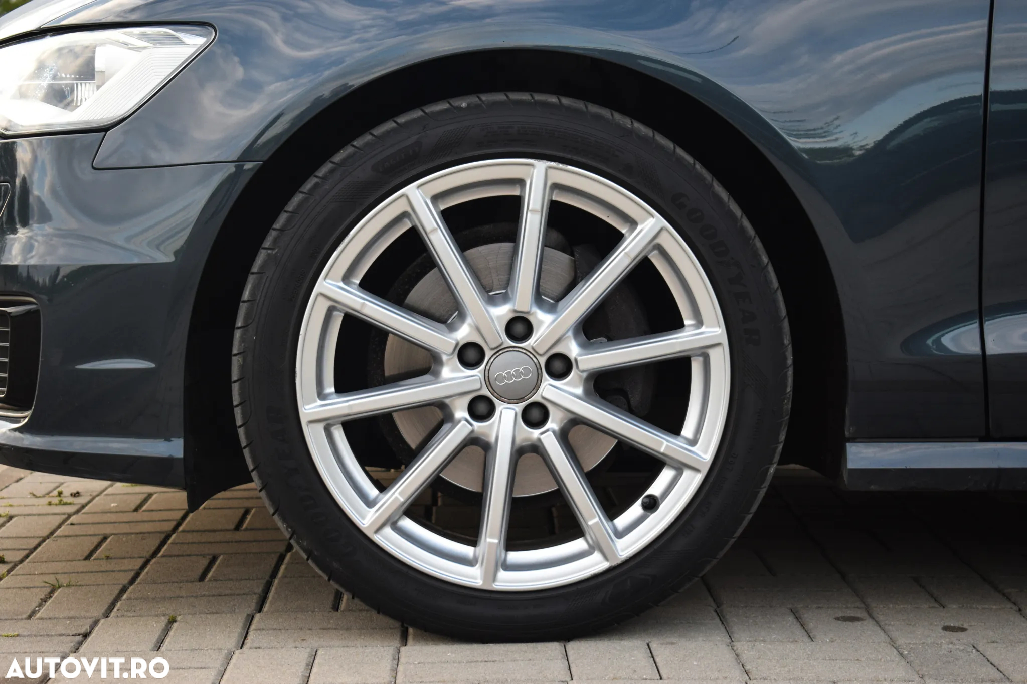 Audi A6 Avant 2.0 TDI Ultra DPF S tronic - 15