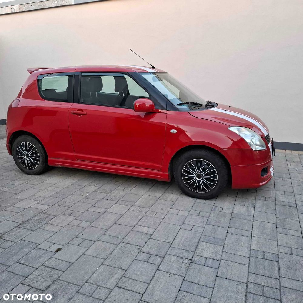 Suzuki Swift - 1