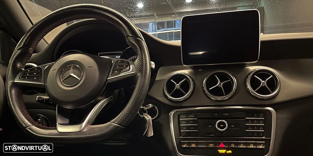 Mercedes-Benz GLA 220 CDI 4Matic 7G-DCT AMG Line - 8