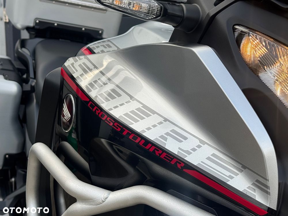 Honda VFR - 14