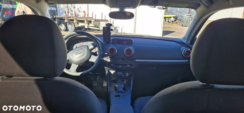 Audi A3 3-drzwiowe 2.0 TDI Premiere Edition - 17