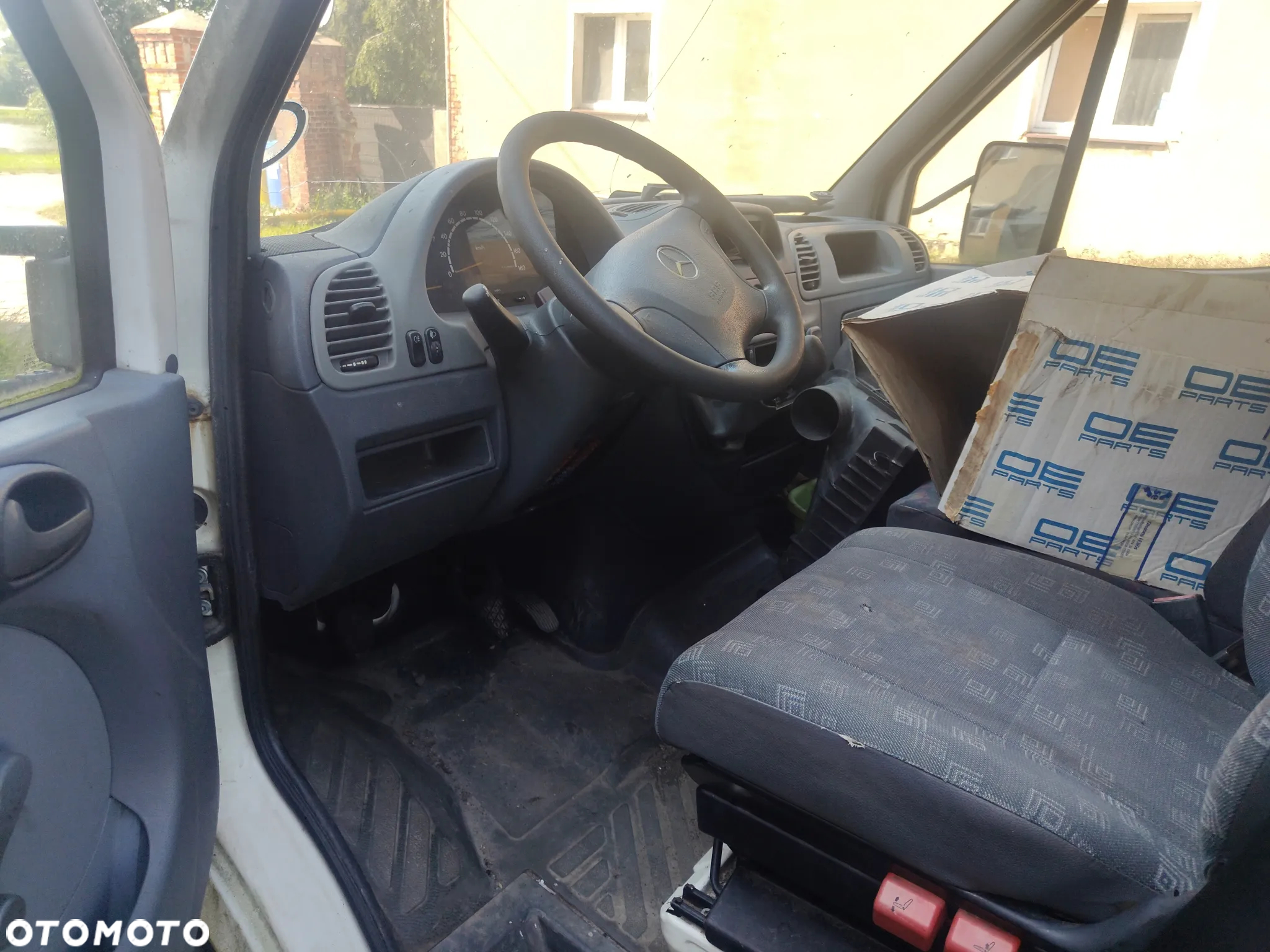 Mercedes-Benz Sprinter - 4
