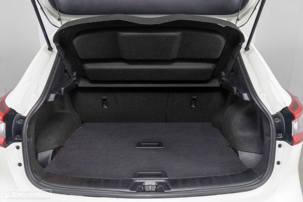 Nissan Qashqai 1.5 dCi 360 - 21