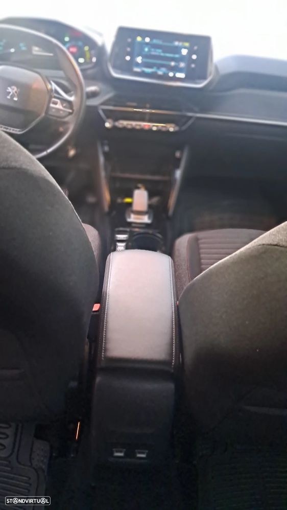 Peugeot e-208 Active - 16