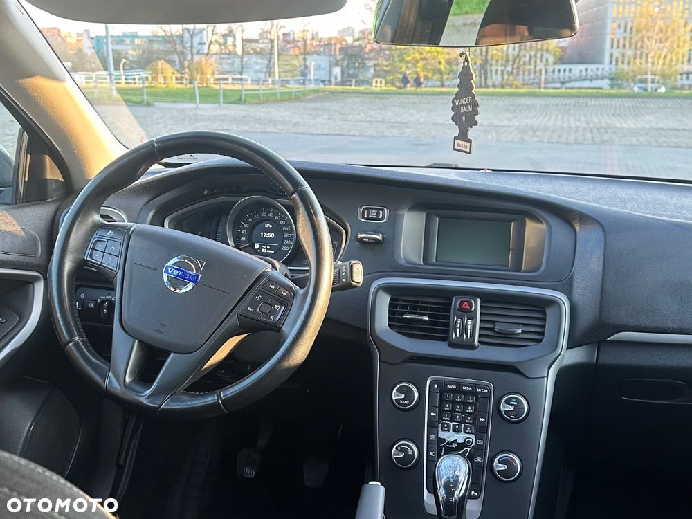 Volvo V40 D2 - 7