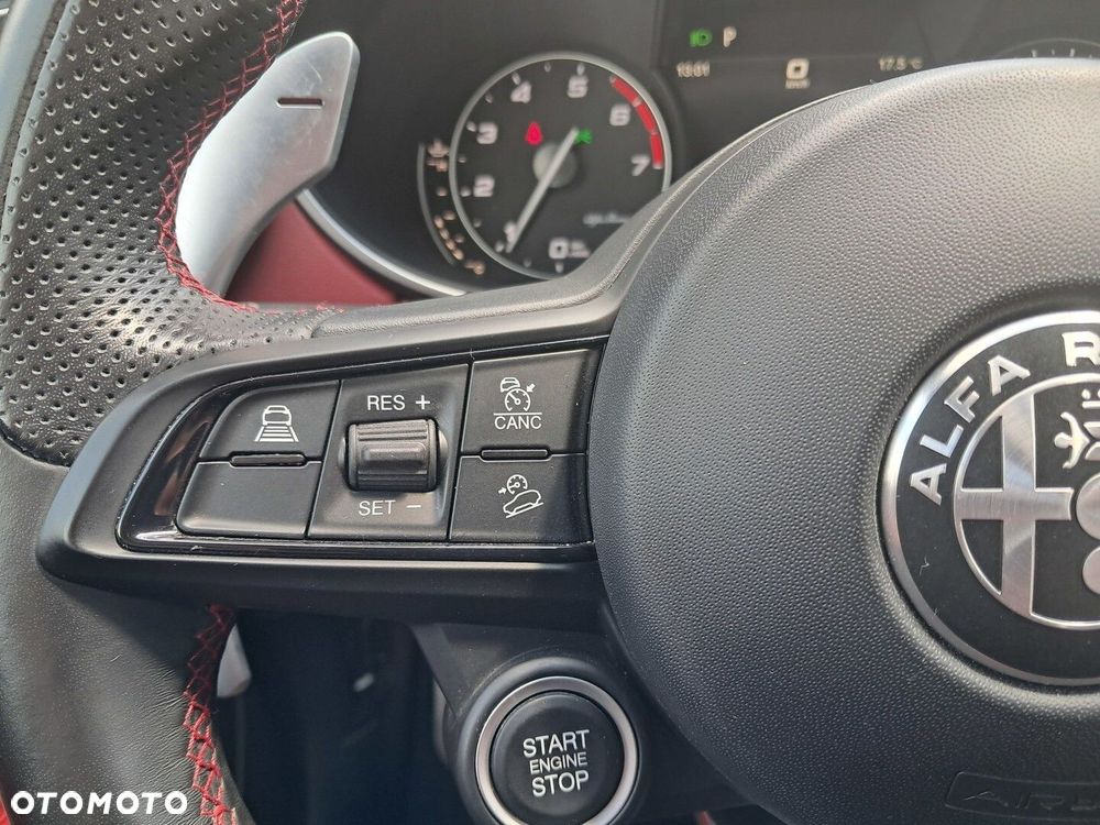 Alfa Romeo Stelvio - 20
