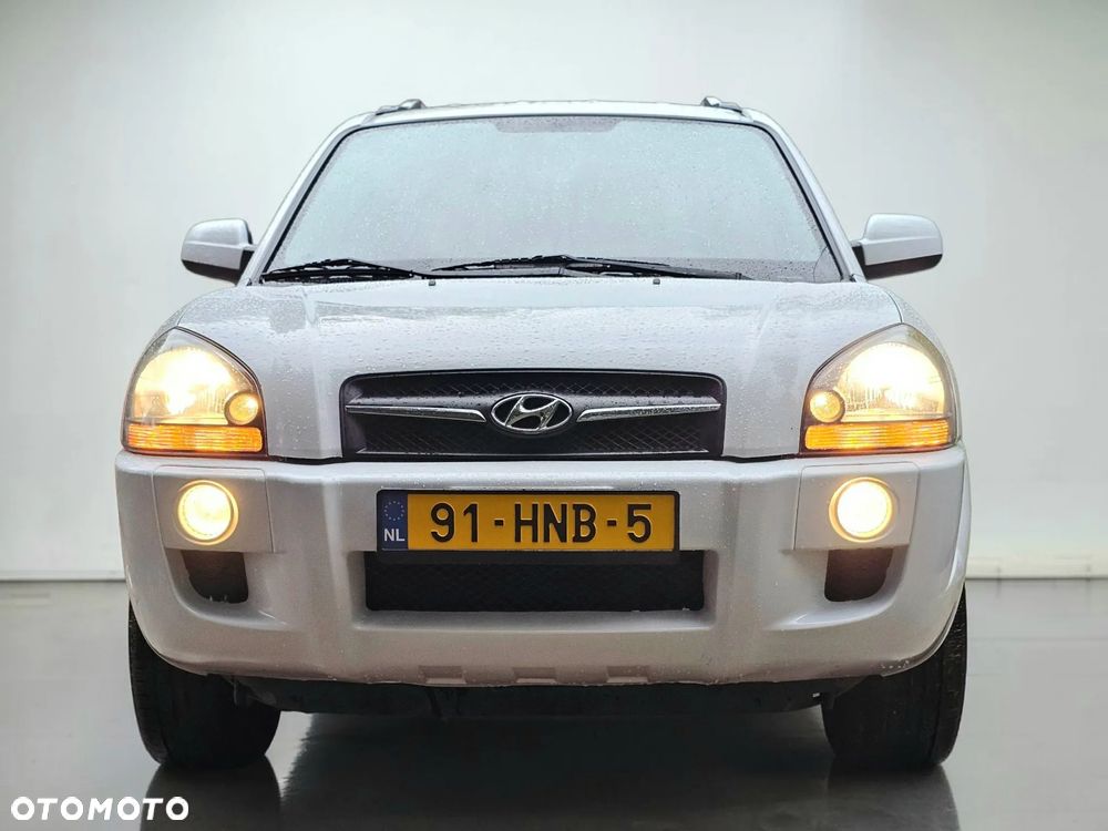 Hyundai Tucson 2.0 4WD GLS - 23