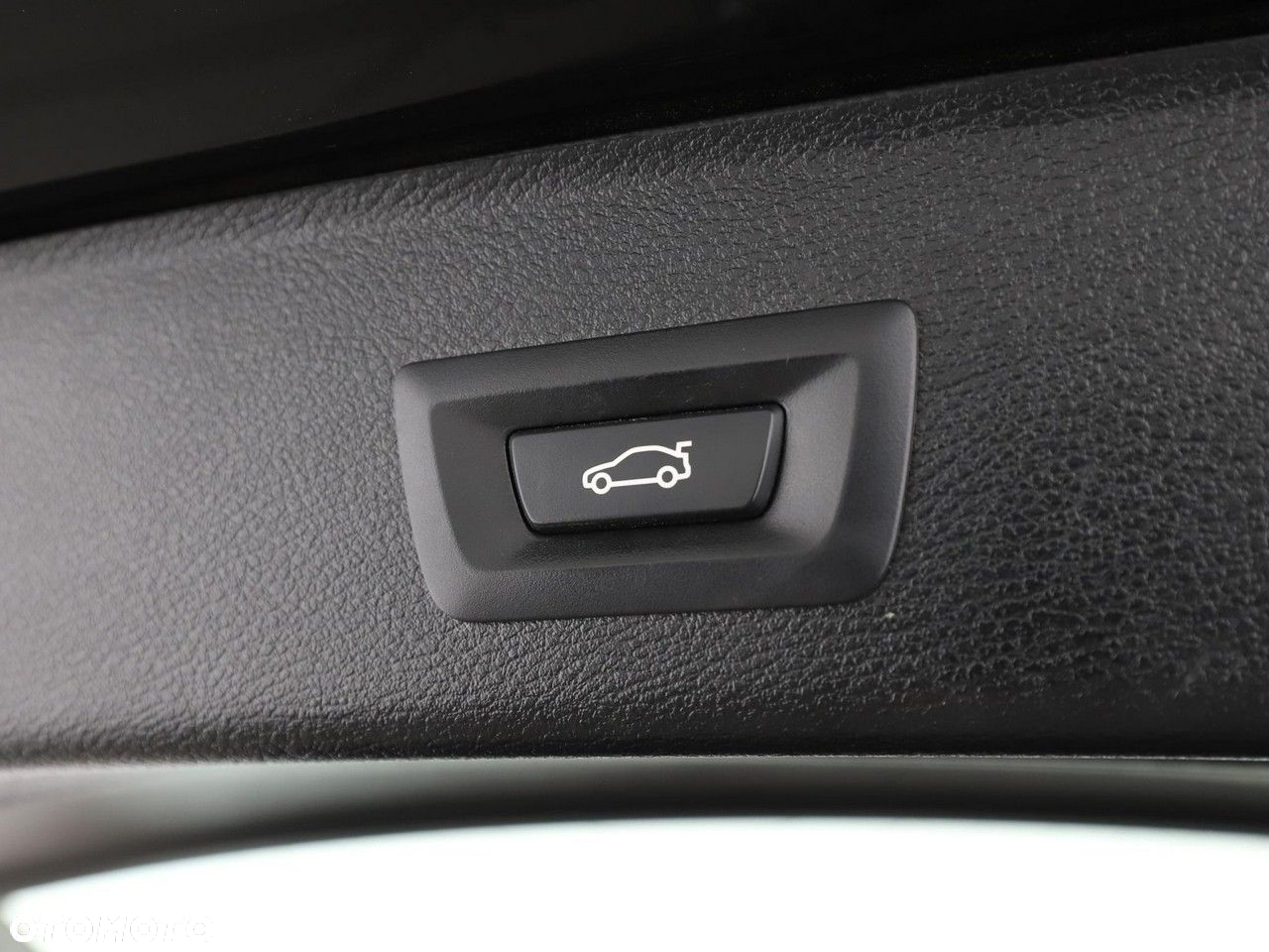 BMW X3 xDrive20d - 38