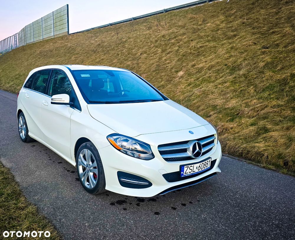 Mercedes-Benz Klasa B 250 4-Matic - 4
