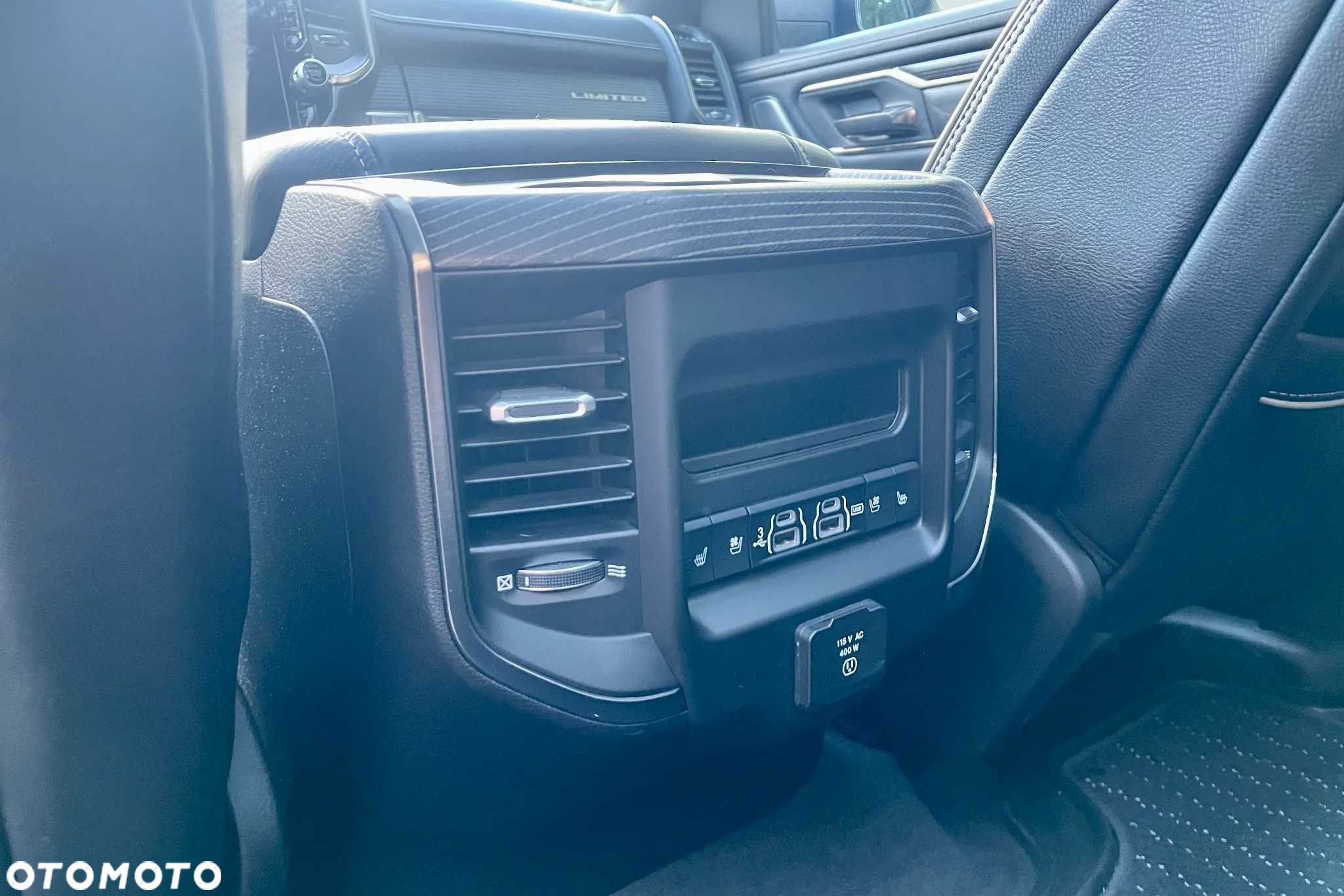 RAM 1500 5.7 Crew Cab Limited - 24