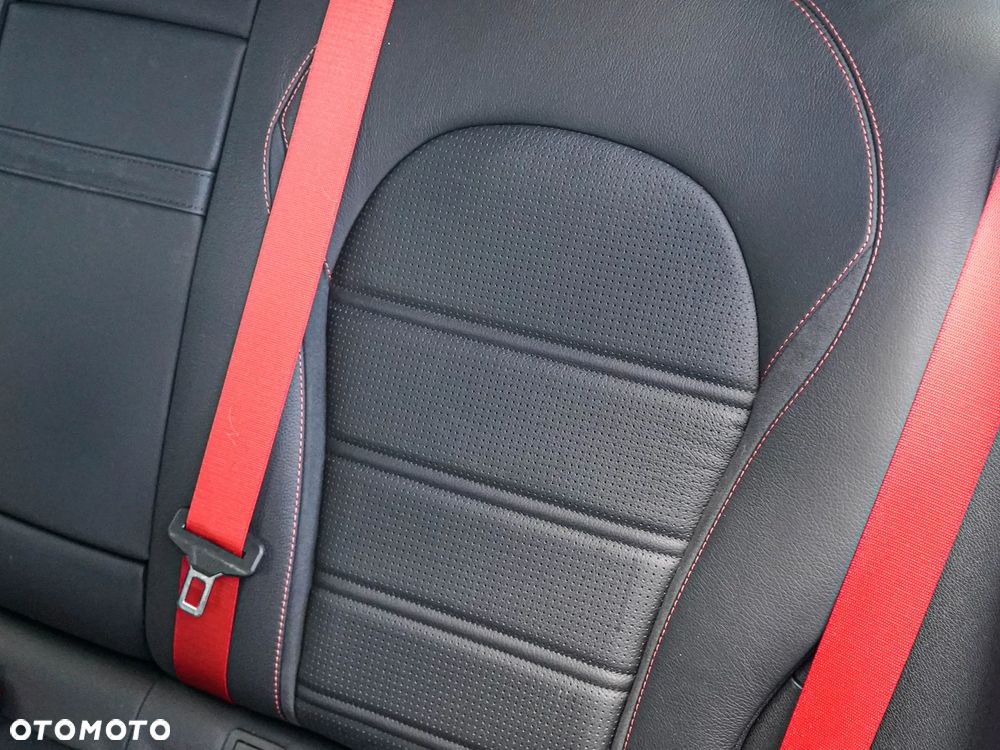 Mercedes-Benz GLC - 27