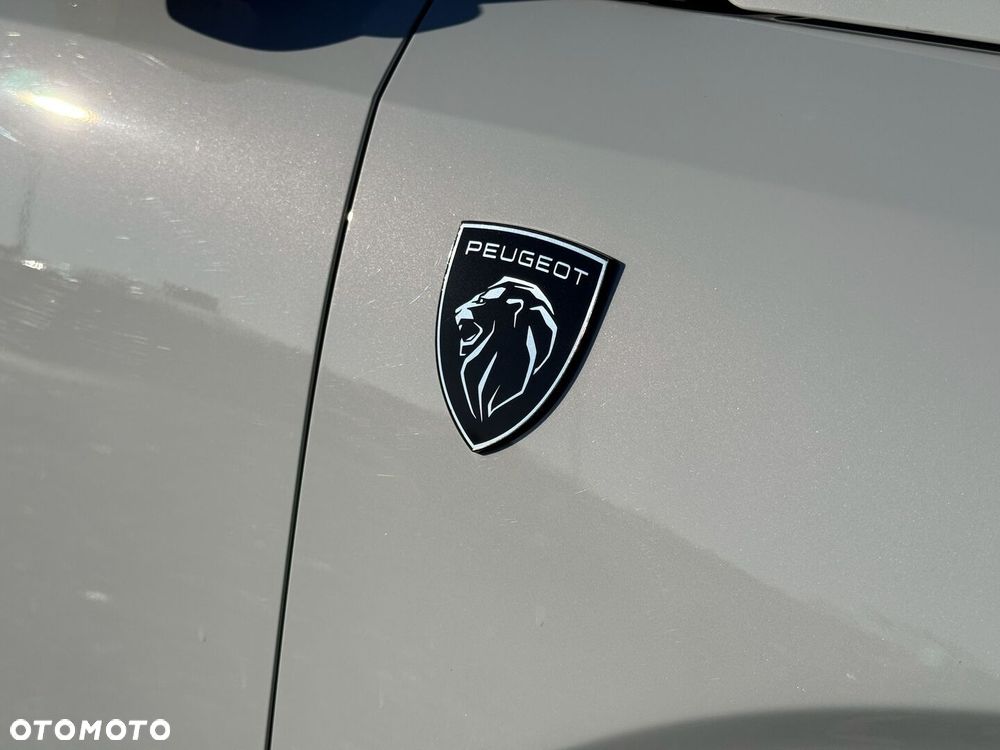 Peugeot 5008 1.2 PureTech mHEV GT S&S e-DCS6 - 28