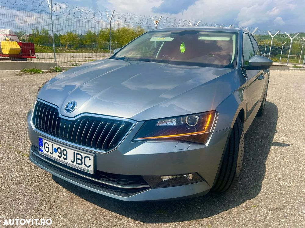 Skoda Superb 2.0 TDI DSG Style - 2