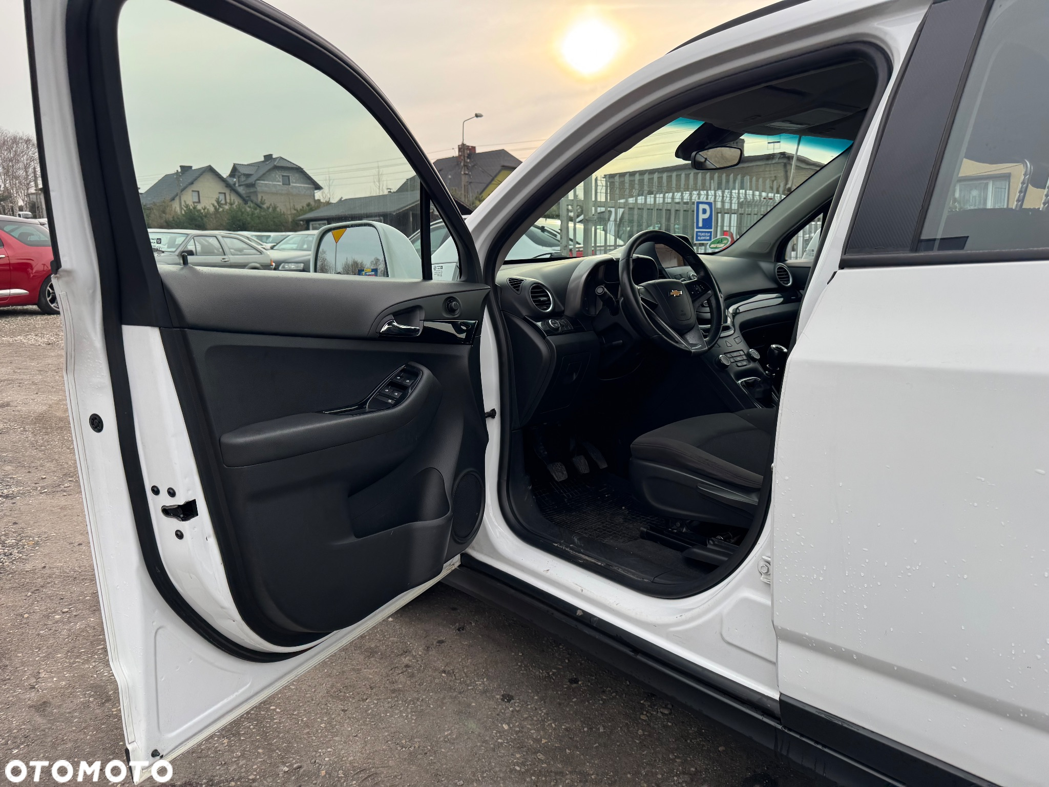 Chevrolet Orlando - 10