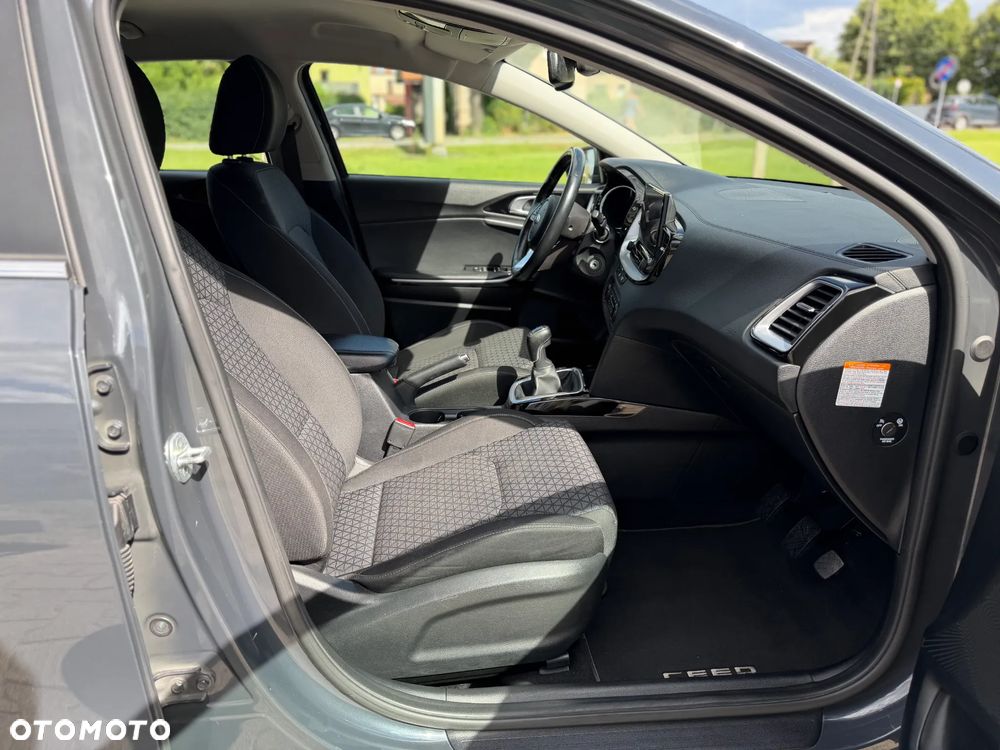Kia Ceed 1.6 CRDi Eco-Dynamics+ (48V Mild-Hybrid) Spirit - 14