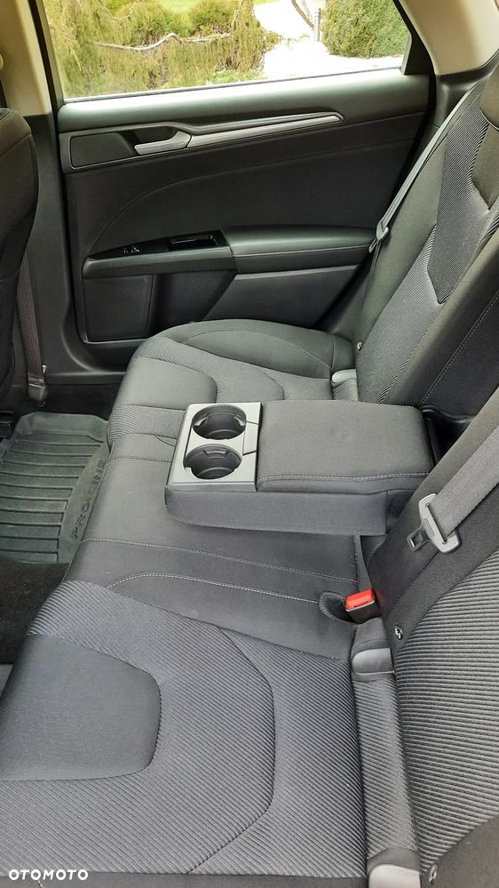 Ford Mondeo 2.0 TDCi STart-Stopp PowerShift-Aut Titanium - 17