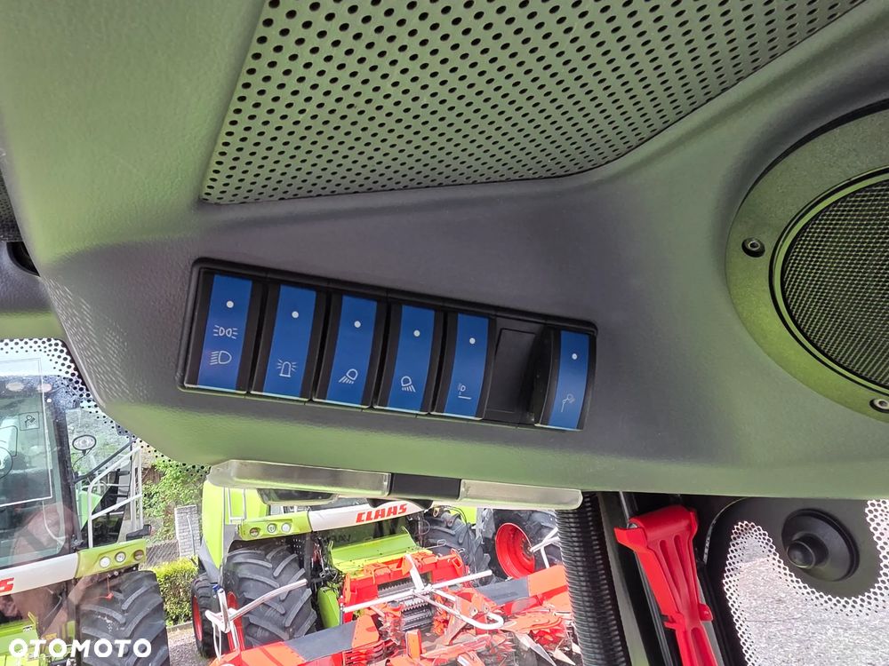 Claas Scorpion 741 VARIPOWER - 30