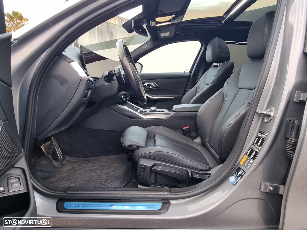 BMW 330 e Pack Desportivo M Auto - 4