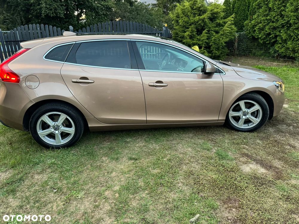Volvo V40 D2 Drive-E Kinetic - 19