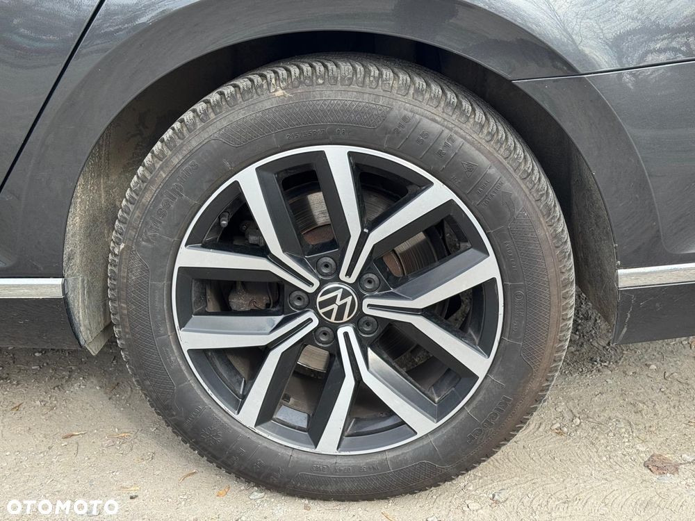 Volkswagen Passat 2.0 TDI EVO Elegance DSG - 38