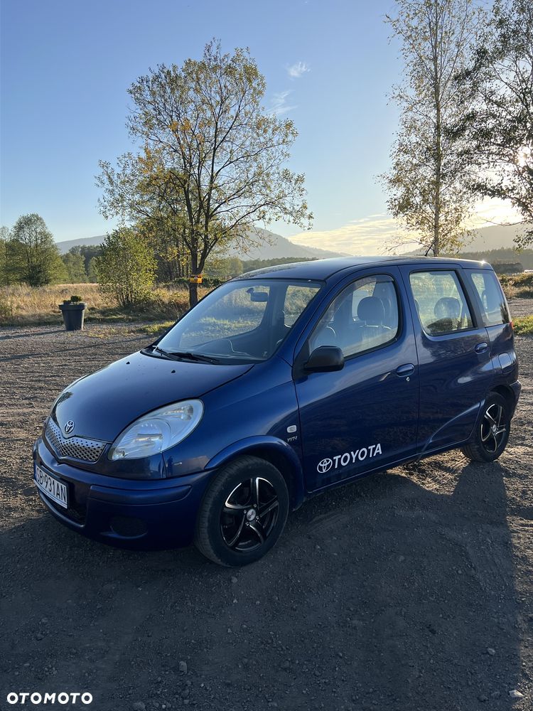 Toyota Yaris Verso