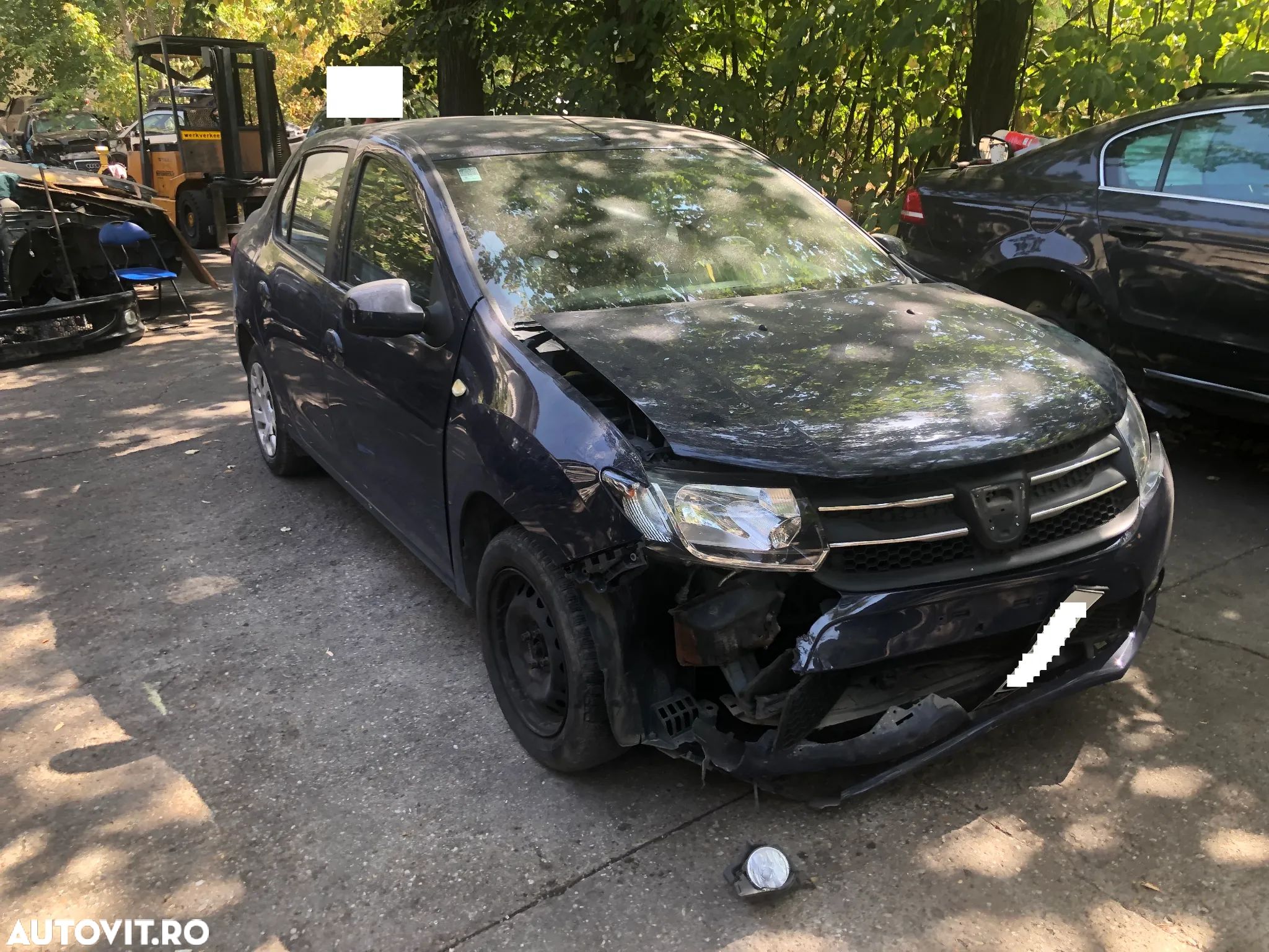 Dezmembrez Dacia Logan II benzina 2015 albastru inchis - 1