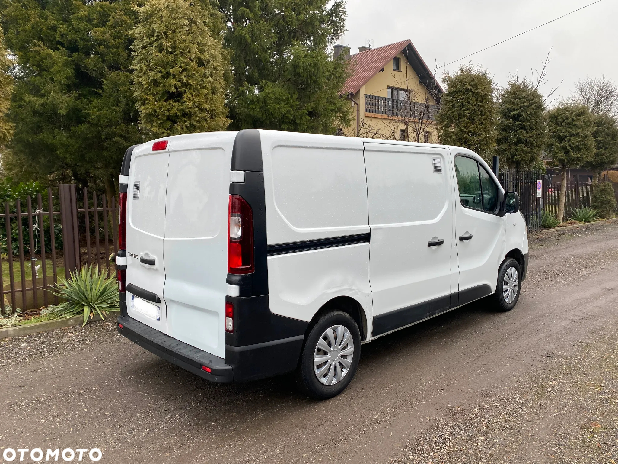 Renault Trafic - 2