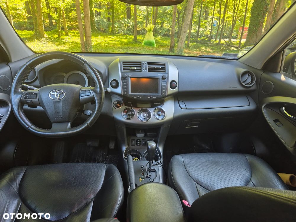 Toyota Rav4 2010 photo 5