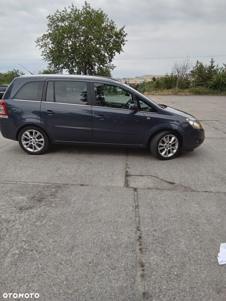 Opel Zafira 1.9 CDTI Cosmo - 11