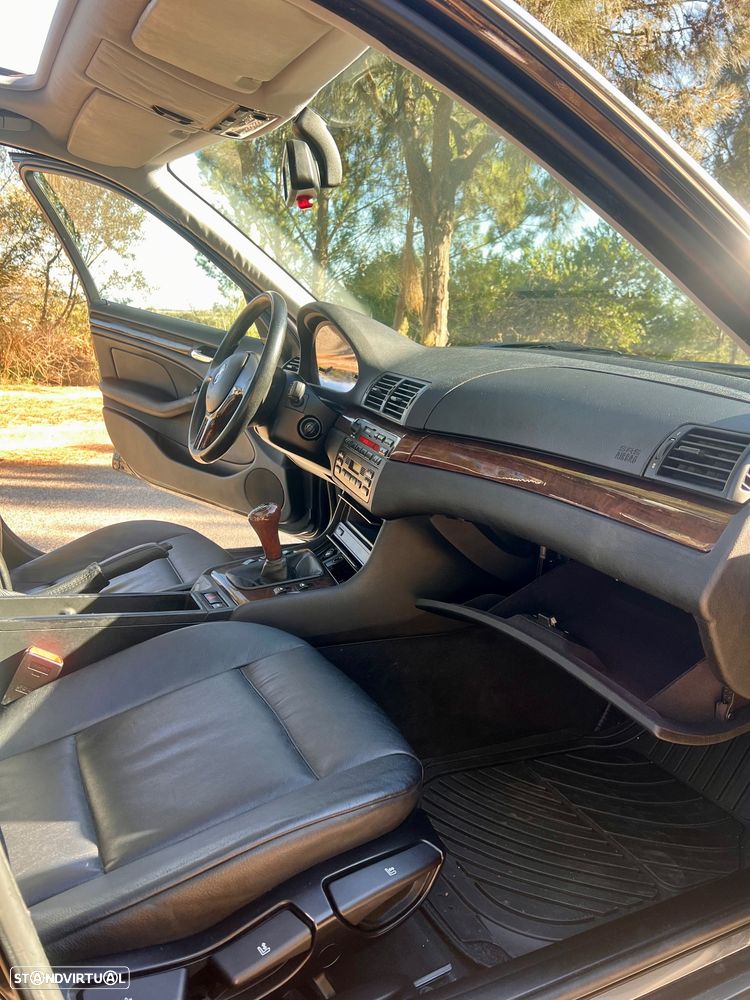 BMW 320 i - 15