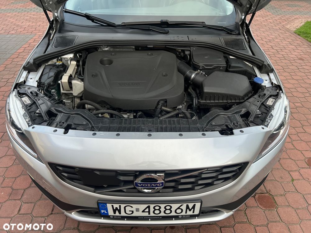 Volvo V60 Cross Country D3 Drive-E Summum - 17