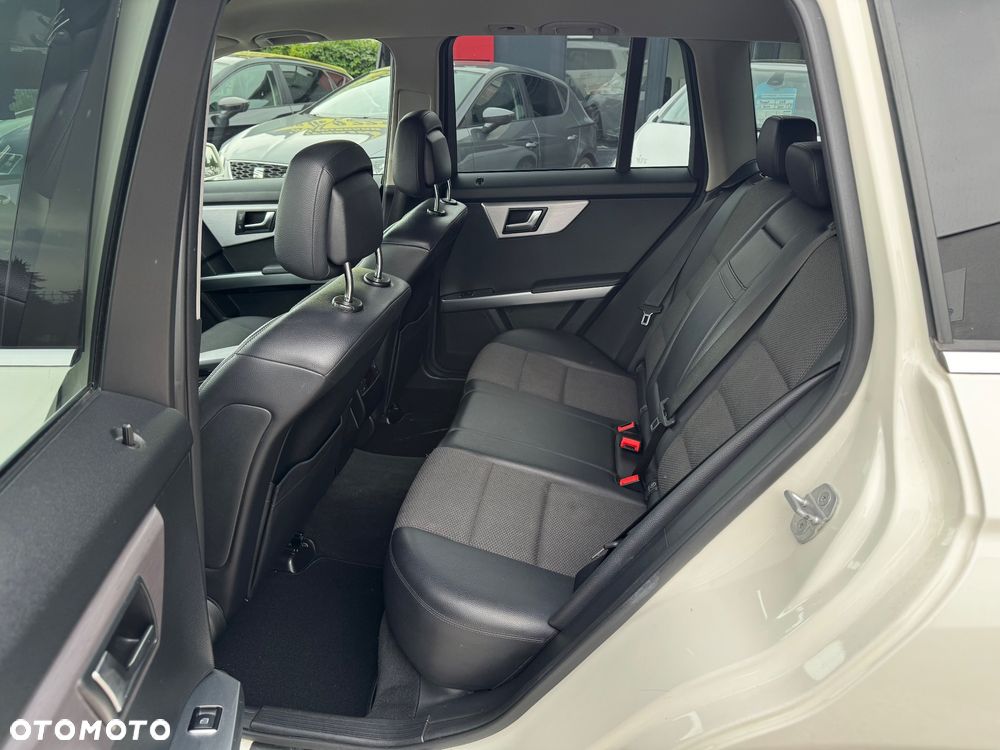 Mercedes-Benz GLK 250 CDI DPF 4Matic BlueEFFICIENCY 7G-TRONIC SPORT EDITION - 18