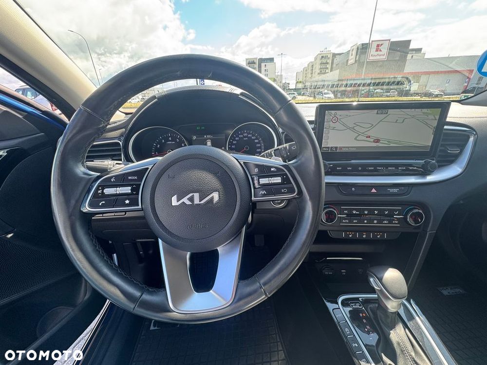 Kia Ceed 1.5 T-GDI Tribute DCT - 17