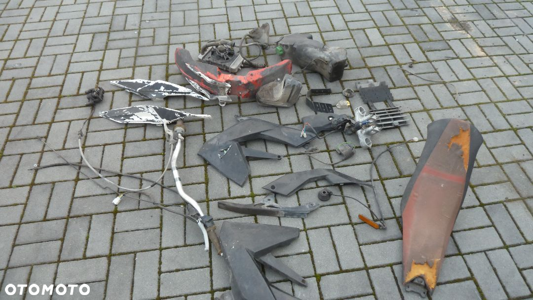 APRILIA RX 50  wydech bok chłodnica moduł felga  kierownica - 4