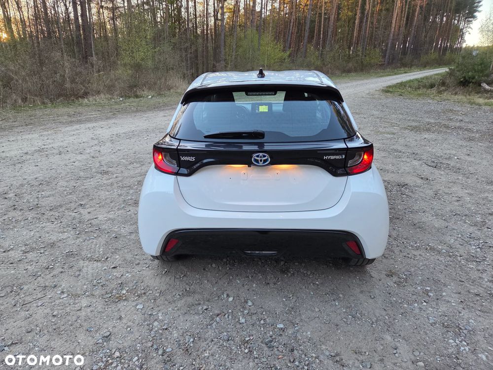 Toyota Yaris 116 1.5 VVT-i Black&White - 7