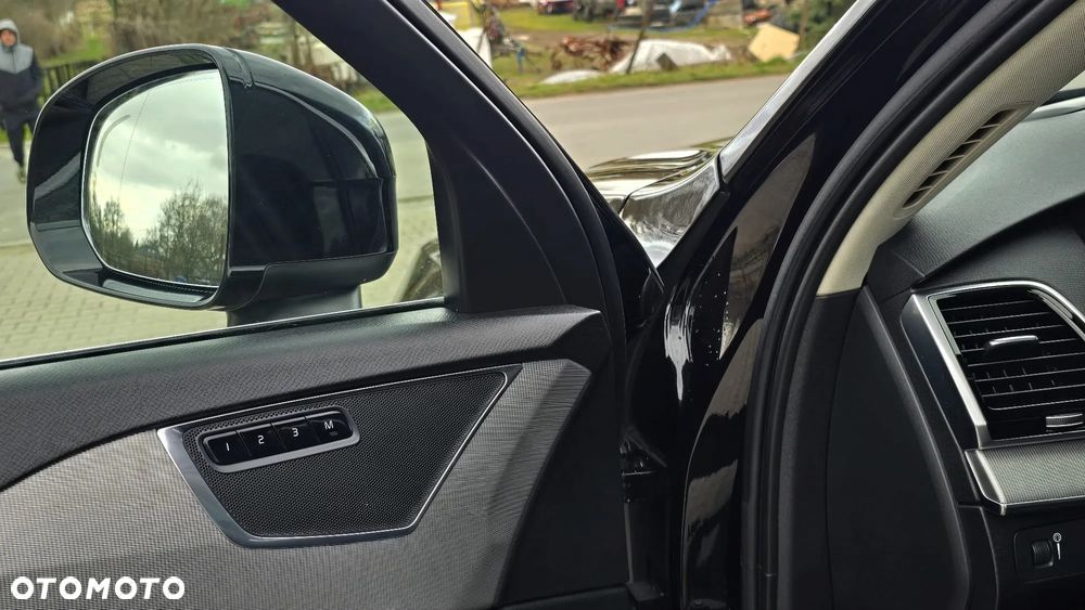 Volvo XC 90 D5 AWD Geartronic Inscription - 25
