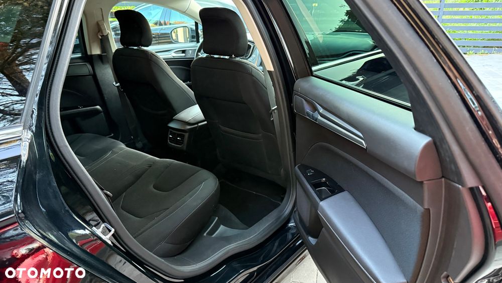Ford Mondeo 2.0 TDCi STart-Stopp Titanium - 33