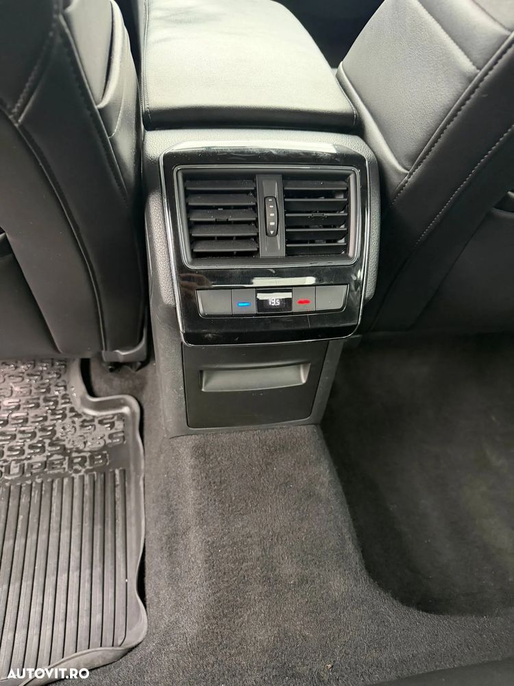 Skoda Superb 2.0 TDI Ambition - 11