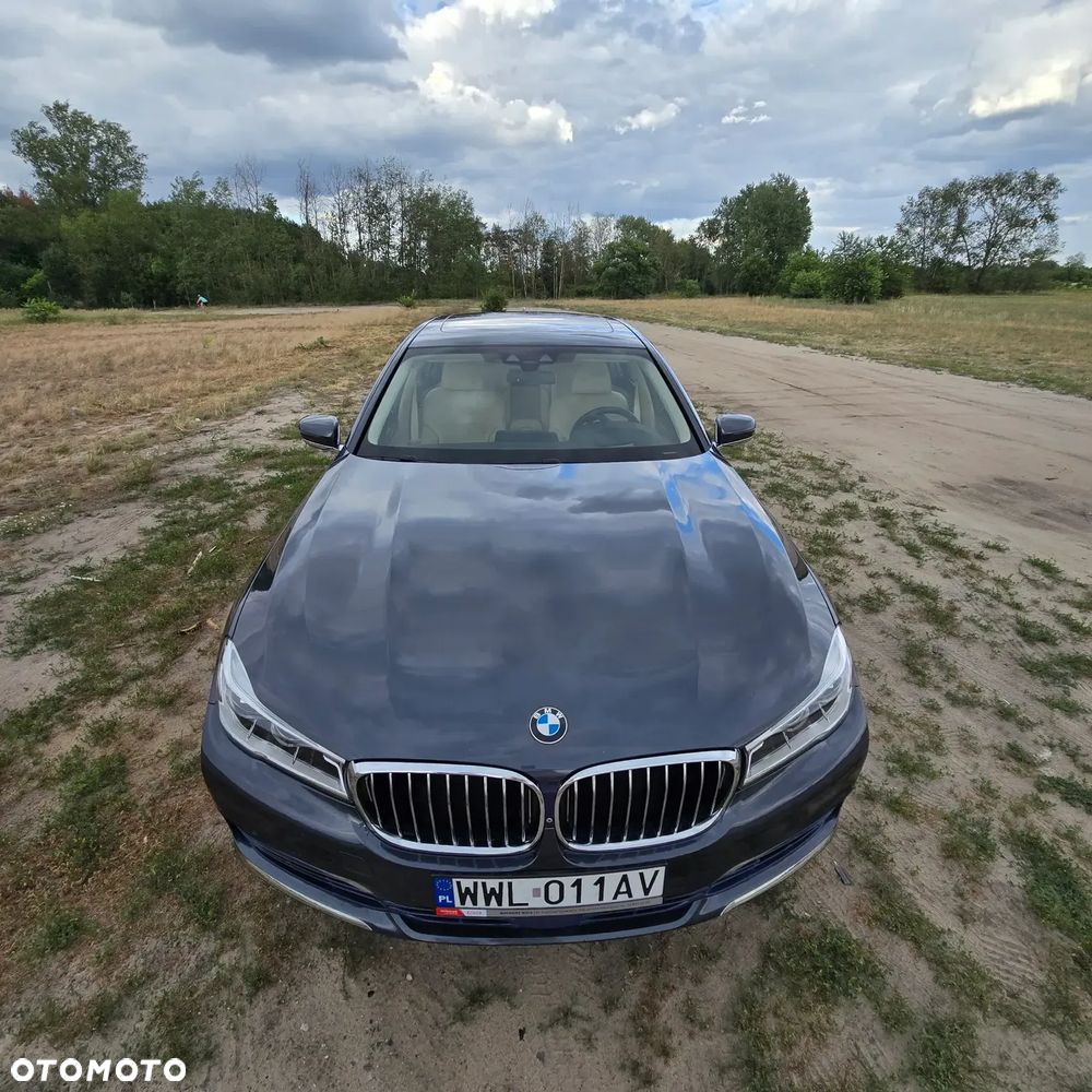 BMW Seria 7 750Li Edition Exclusive - 5
